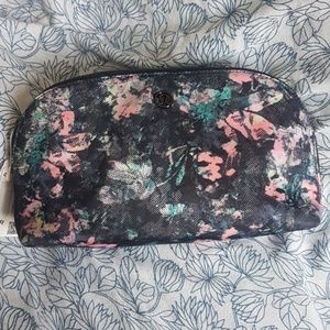 Lululemon Sun Up Sun Down Pouch